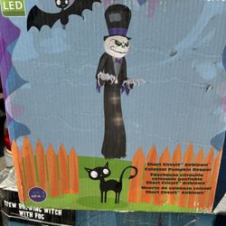 3 Different Halloween Lawn Figures