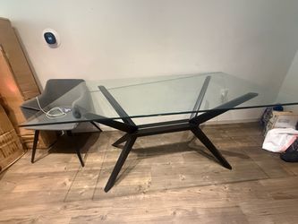 Dining Table No chairs