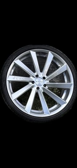 22" Koko Kuture Kapan Wheels & Tires Set (Very Good Condition)