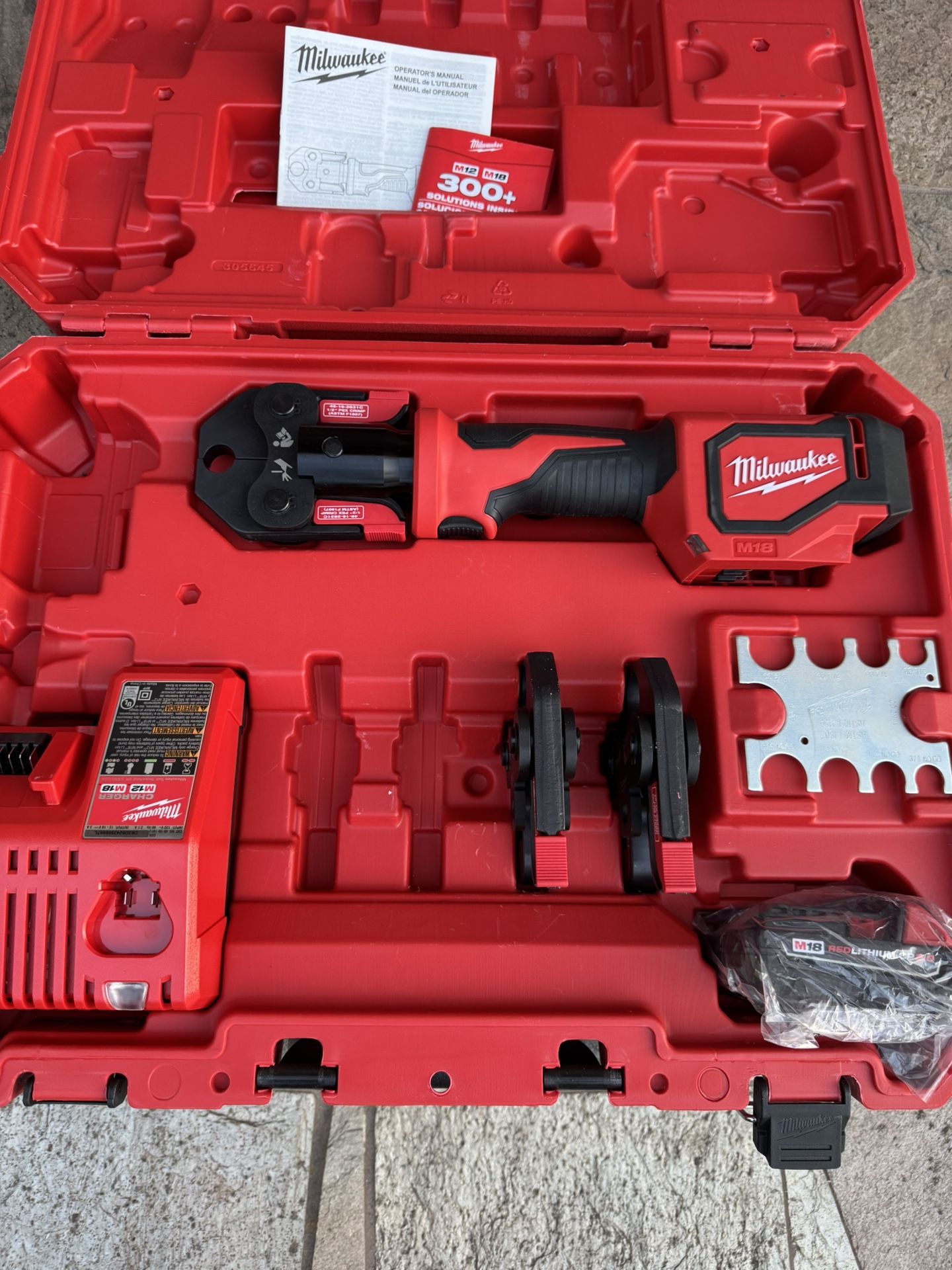 Milwaukee M18 Short Throw Press Tool
