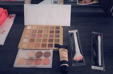 Makeup lot