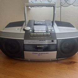 AIWA CSD-ED87 Compact Disc Stereo Radio Cassette Recorder Boombox No Remote