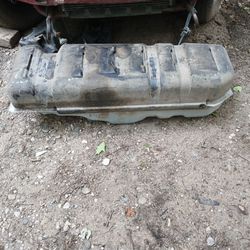 88-98 Chevy Ext Cab Gas Tank 