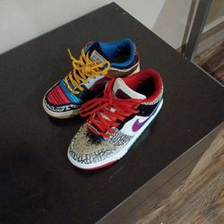 Nike Dunks Size 5 Boys 