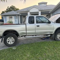 2000 Toyota Tacoma