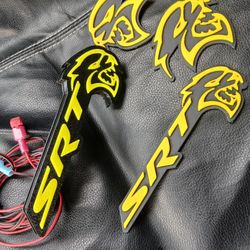 SRT HELLCAT LED EMBLEM (YELLOW)