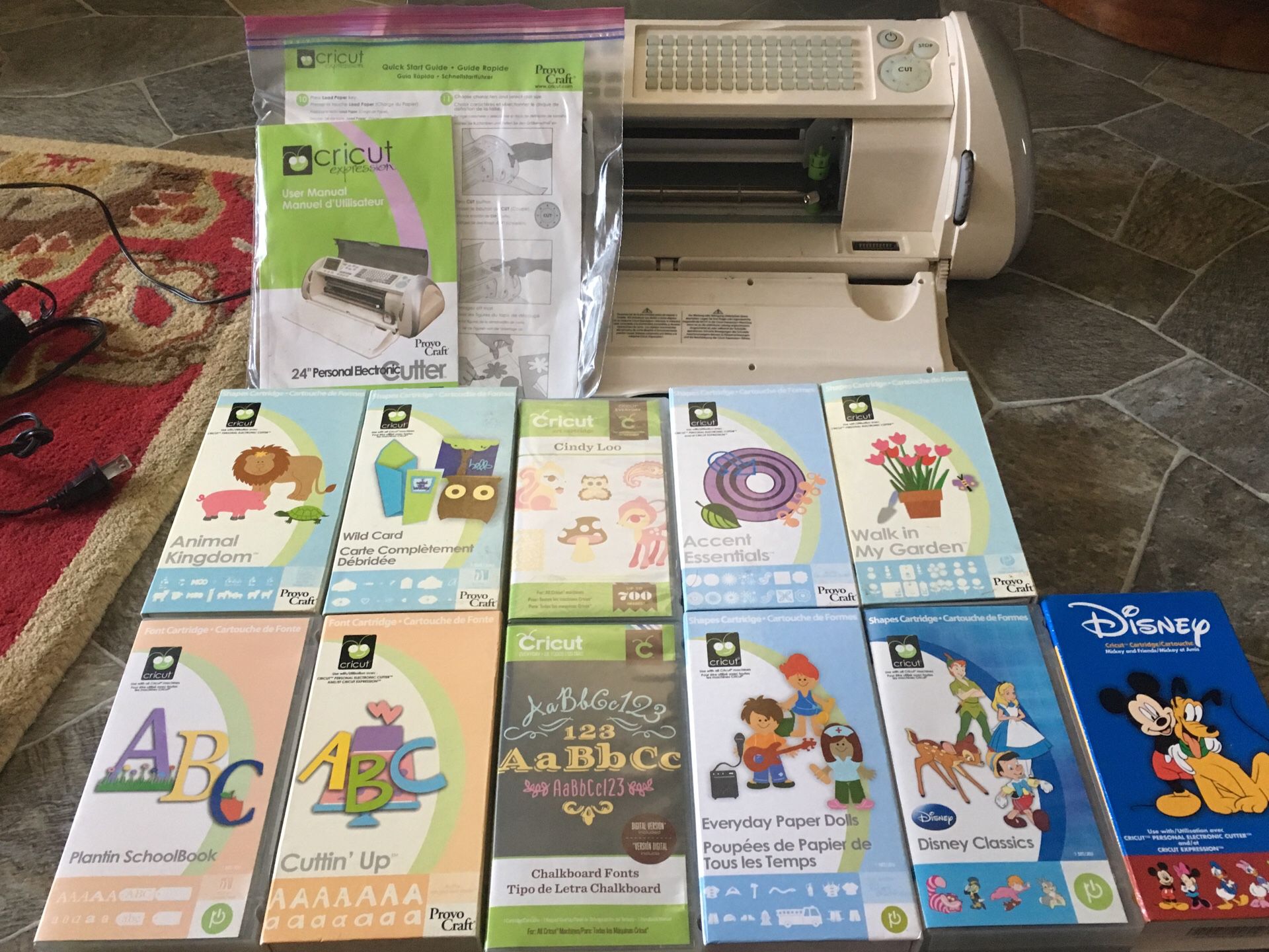 Cricut machine With 11 cartridges for scrapbooking