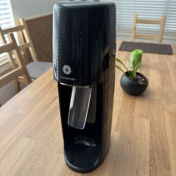 SodaStream Sparkling Water Maker – Refreshing Bubbles at Home