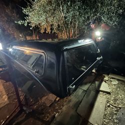 Strickland  Shell Black