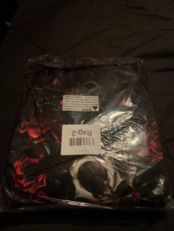 Crossbody bag - Skulls and roses