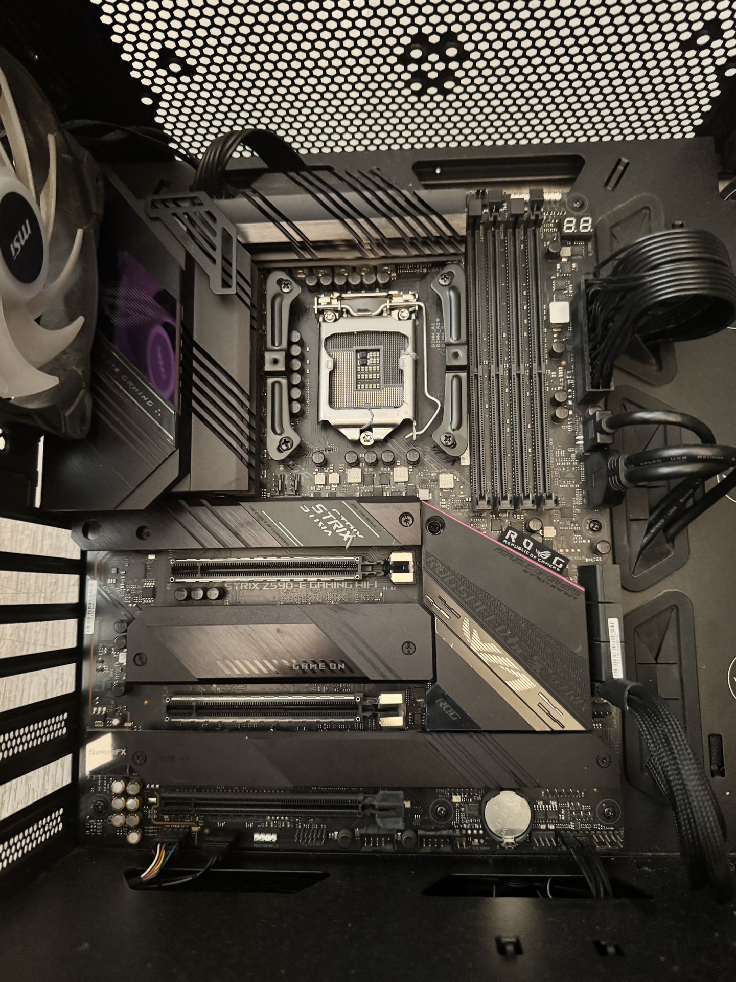 Motherboard ASUS ROG Strix Z590-E Gaming WiFi 6E LGA 1200 (Intel 11th/10th Gen) ATX Gaming Motherboard (PCIe 4.0, 14+2 Power Stages, DDR4 5333+