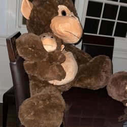 Giant Monkey With Child Plushie 