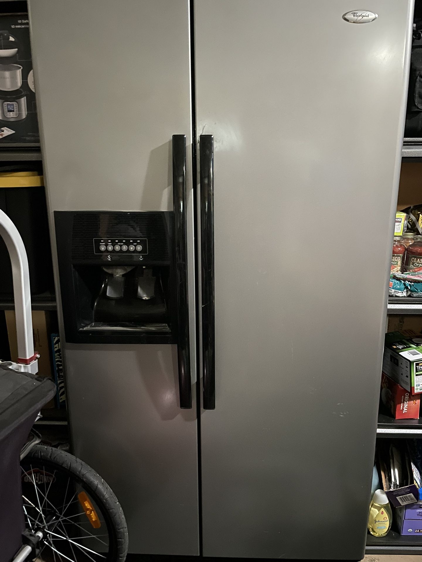 Refrigerator