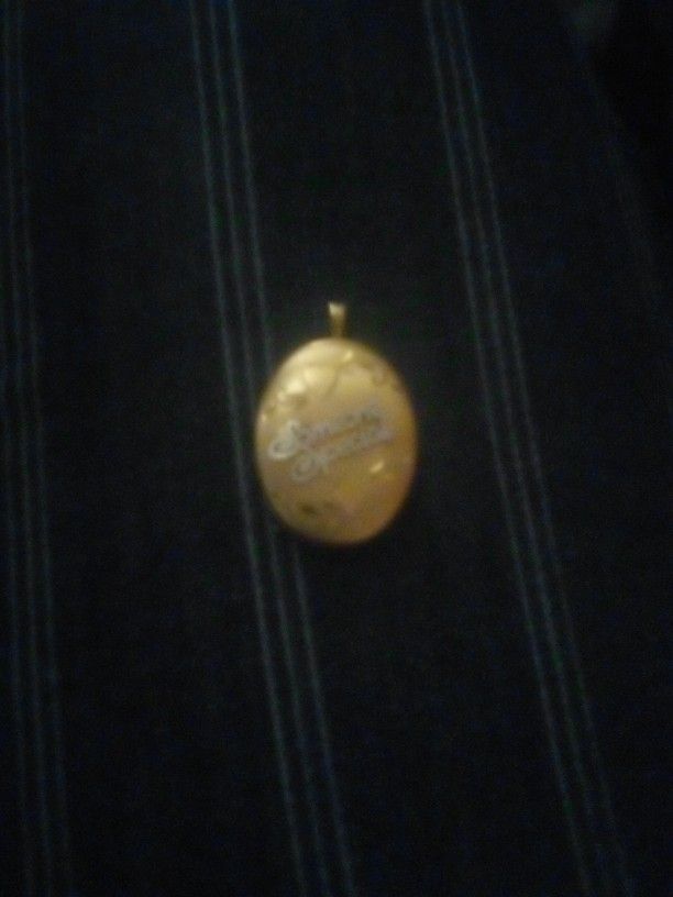 14kg Locket
