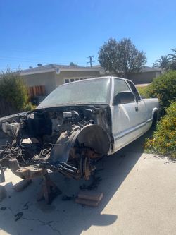 1998 GMC Sonoma pick up Shell