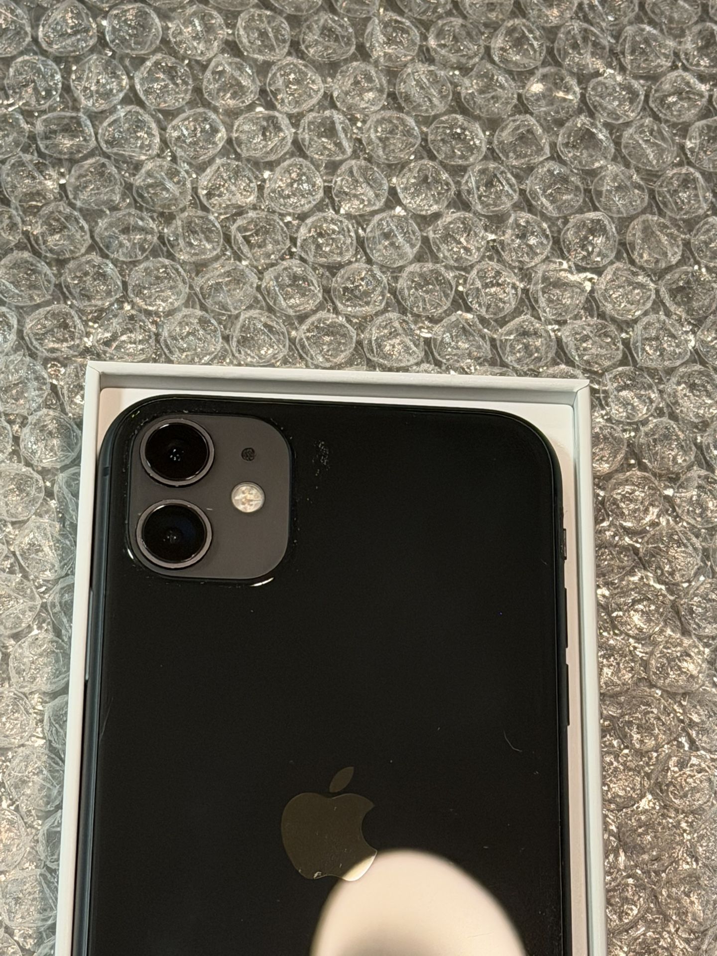 iPhone 11 UNLOCKED Like New