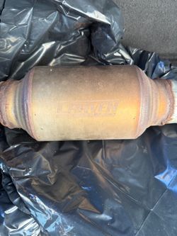 Carven Exhaust