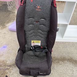 Dino car seat