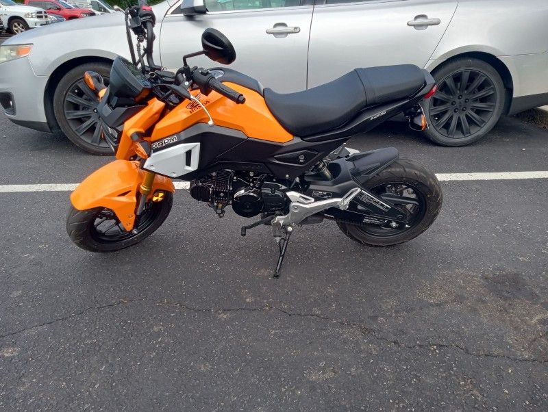 orange Grom