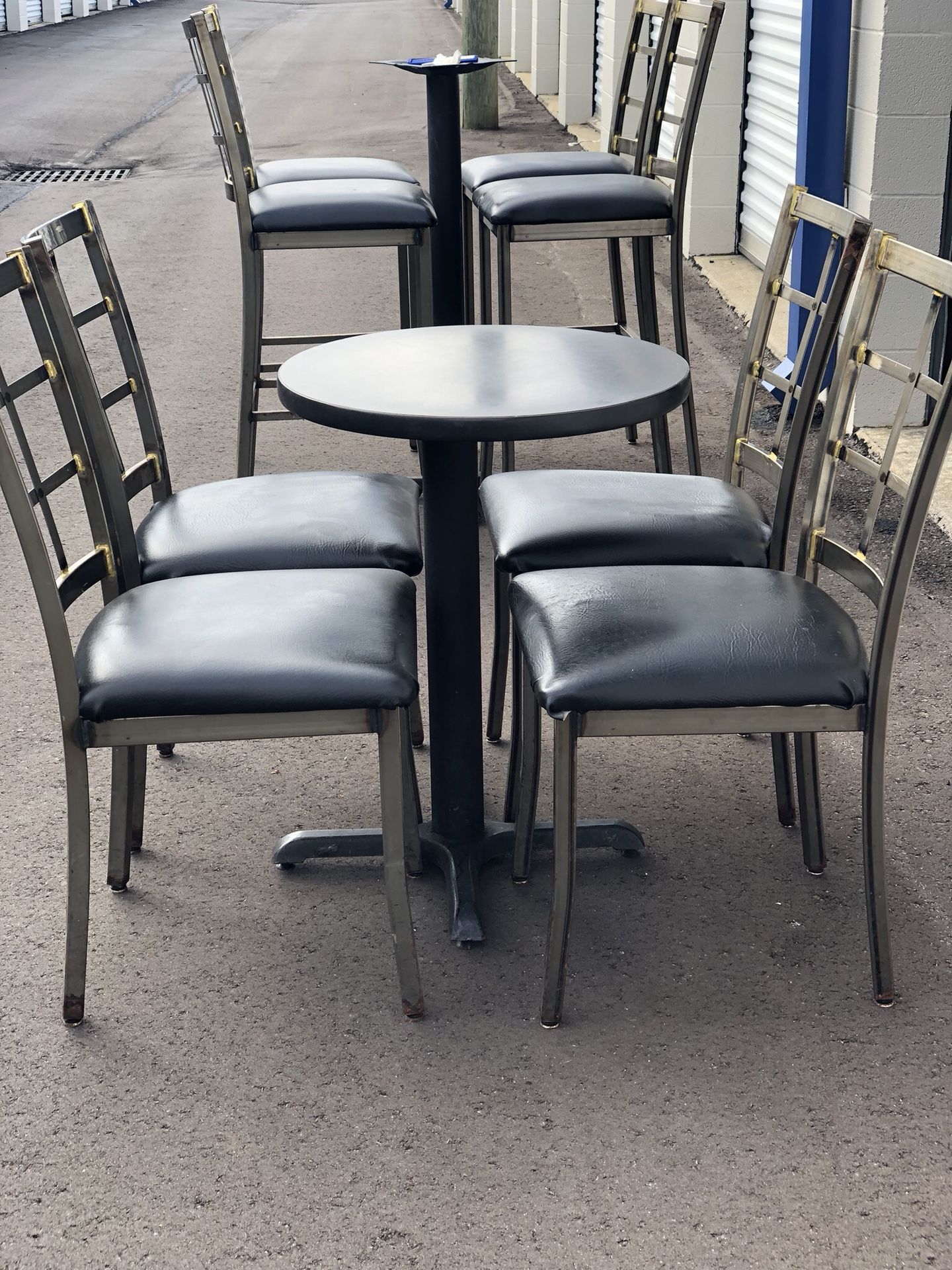 Metal Cocktail Tables & Chairs