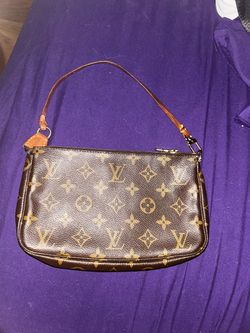 Louis Vuitton Monogram Pochette