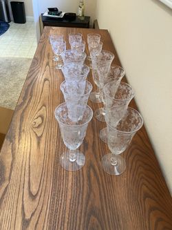 BEAUTIFUL  etched crystal glasses, set of 14, early 1900s