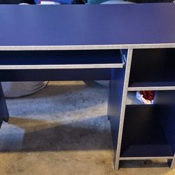 Wooden Desk With Storage 