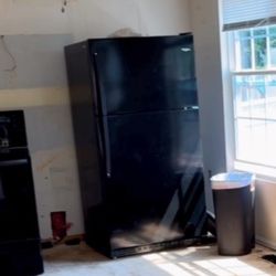 3 Year Old Whirlpool Refrigerator 