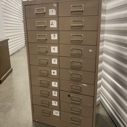 Steelmaster 20 Drawer File Cabinet. Apothecary, Vintage, Craft, Art, Jewelry