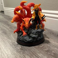 Naruto And Kurama statue Figure