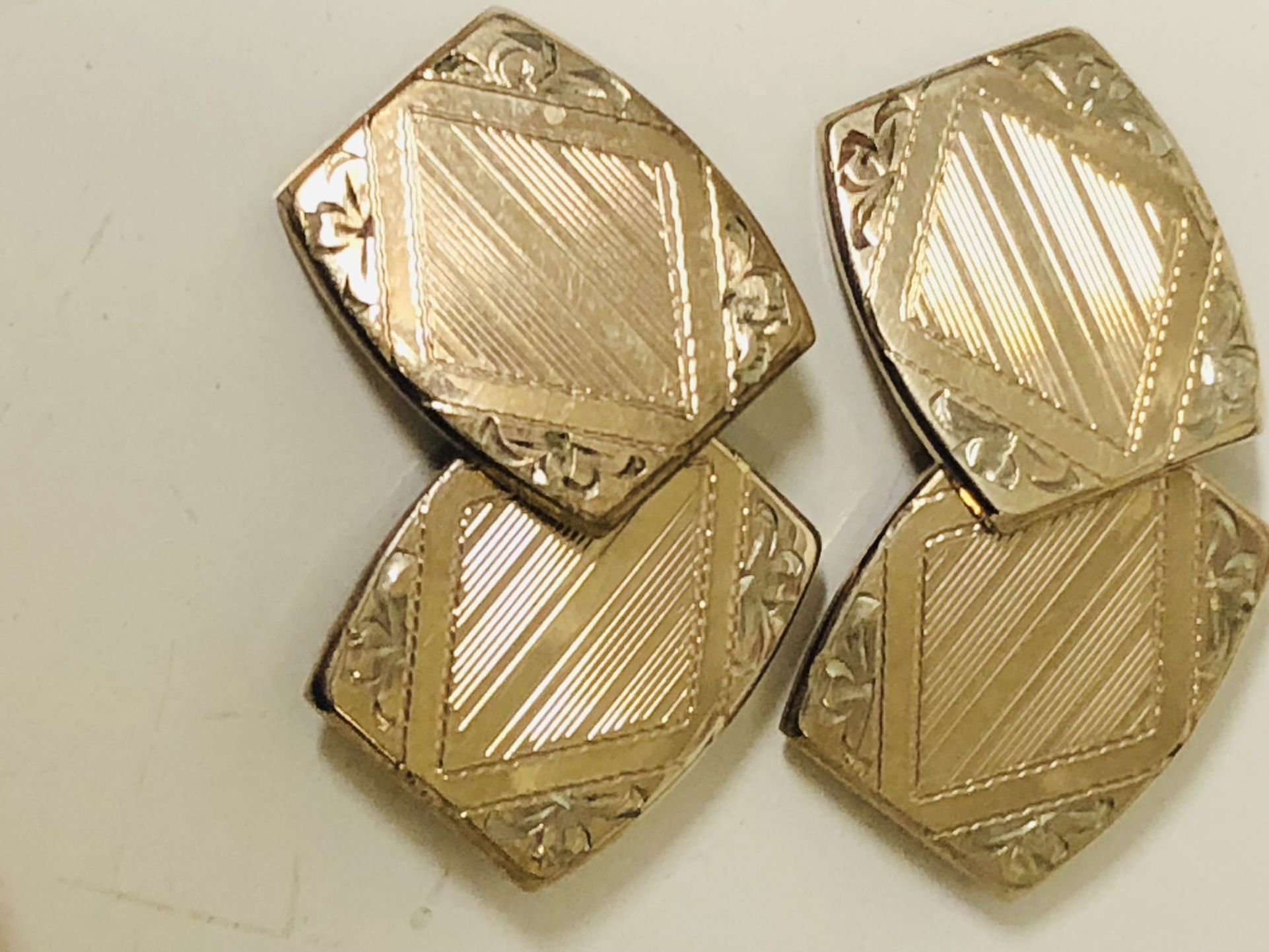 Perfect Velantine Day Gift Gold? Cuff links 
