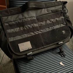511 Tactical 18 L Messenger Bag
