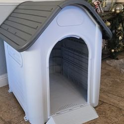 Brand New IN Box XL TALL Dog House All Weather Raised Base Water Resistant Dog Igloo Casa De Mascota Add A Bed inside $25
