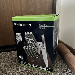 Henkels Self Sharpening Knife Block Set