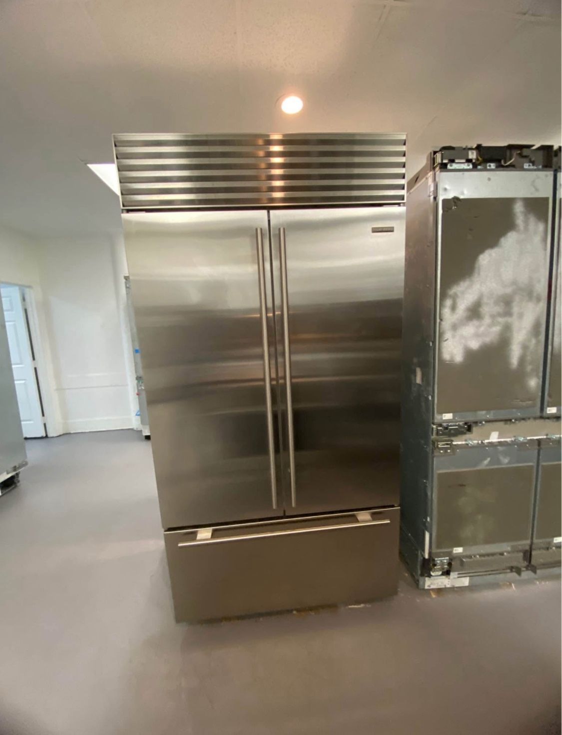 Subzero French Door Refrigerator 42 Inch