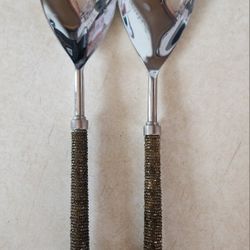 Set of 2 Beaded Servers
