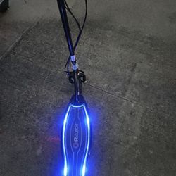 Razor E100 Glow Electric Scooter