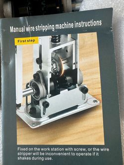 Manual wire stripping machine
