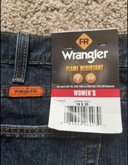 WOMEN'S WRANGLER  FLAME RESISTANT MID-RISE BOOTCUT JEAN IN CROSSHATCH