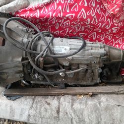 2001 Jeep Cherokee 2wd Transmission And Rear Axle With Leaf springs. 