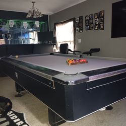 Pool table
