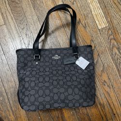 Coach Signature Canvas Tote Handbag