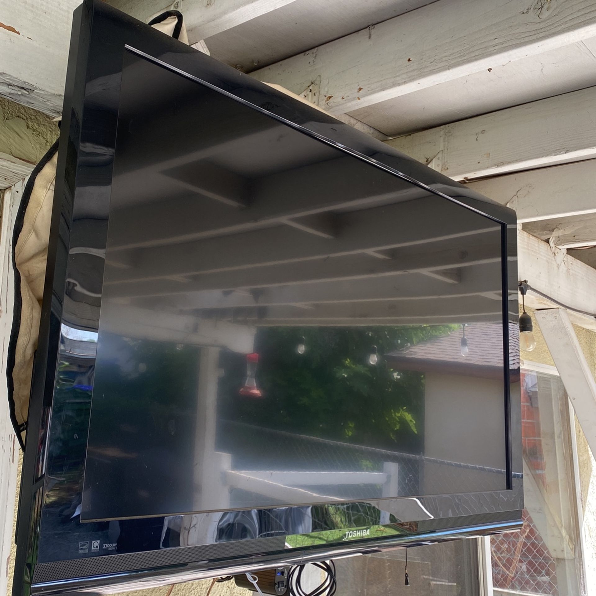 52 Inch Toshiba Flat Screen Tv