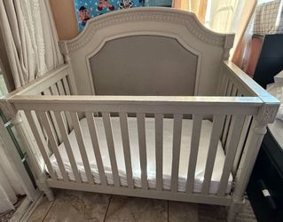 Evolur Crib