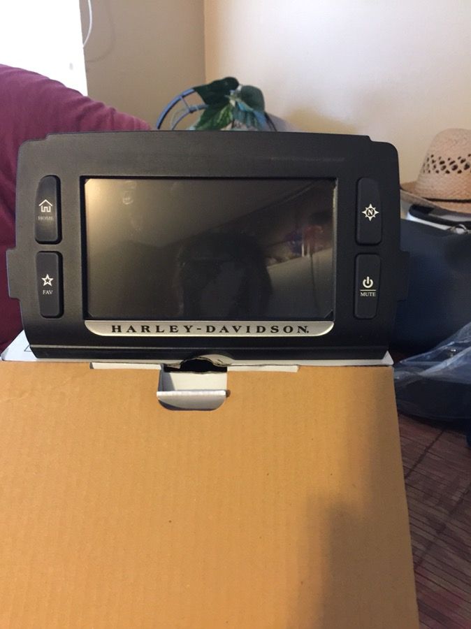 Oem 14-18 gps stereo. Awesome system asking 800.00 or best offer