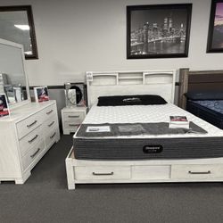 4PC King Bedroom Set w/ Side Storage 