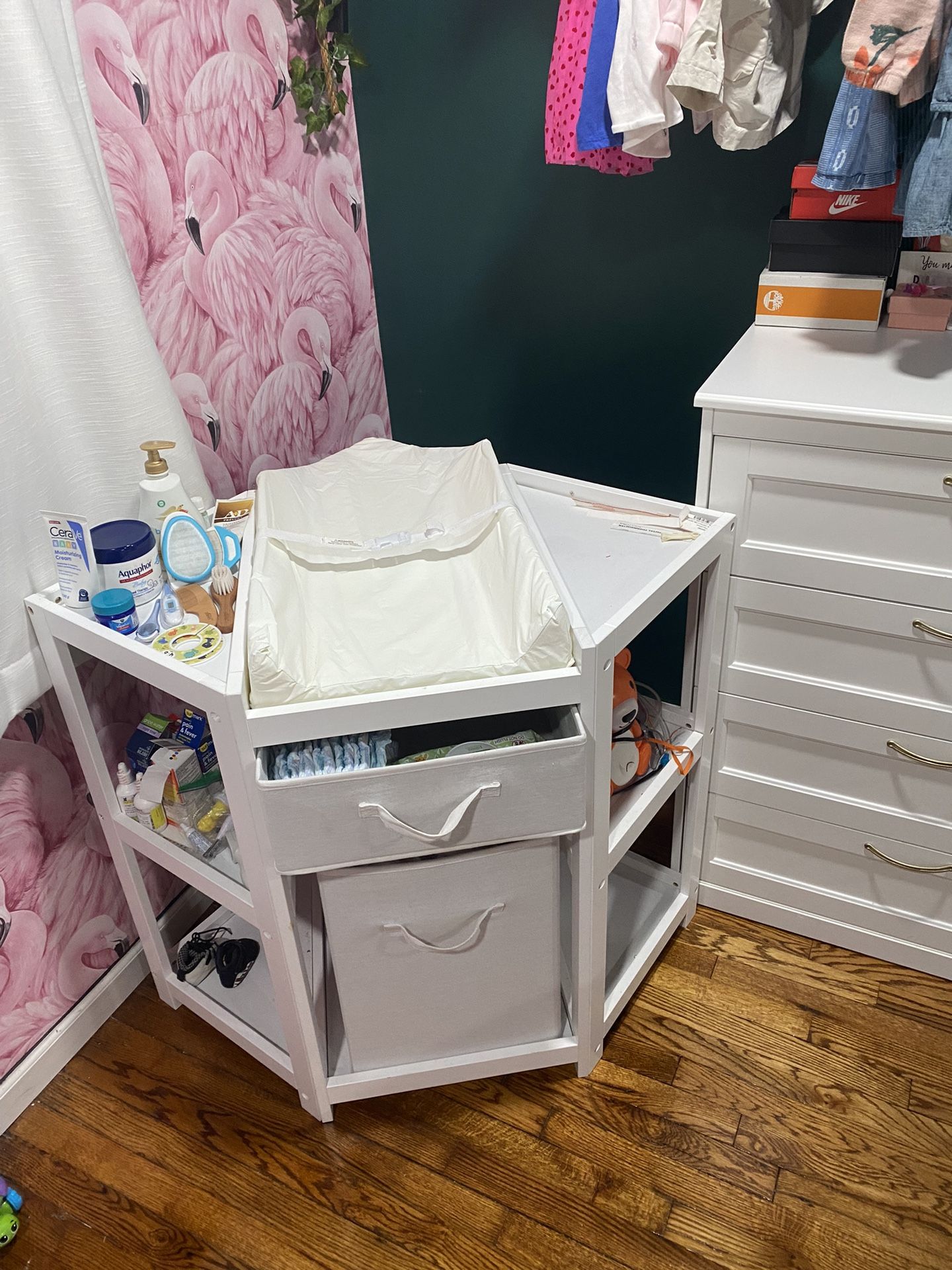 Corner Changing Table