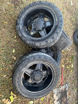 30 Inch Monster Wheels On 33s