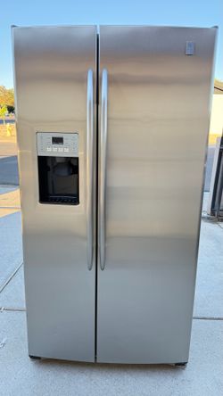 REFRIGERATOR GE STAINLESS STEEL