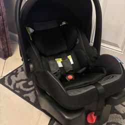 Graco Snugride 35 Lite Elite Infant Car seat 
